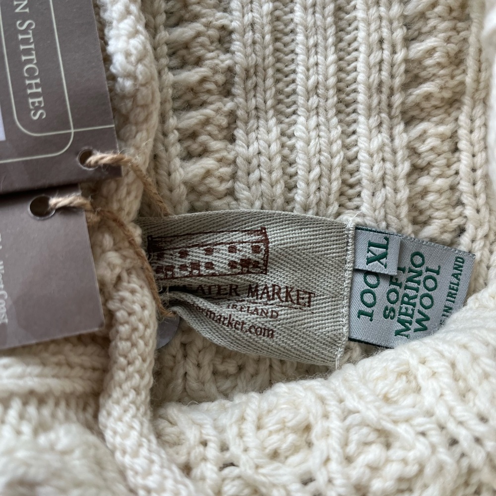 Aran Sweater Market 100% Merino Wool Cable Knit Sweater – NWT 🤍 - Picture 3 of 6